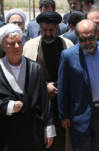 بازدید آیت‌الله هاشمی رفسنجانی و رئیس دانشگاه آزاد اسلامی از واحد رفسنجان